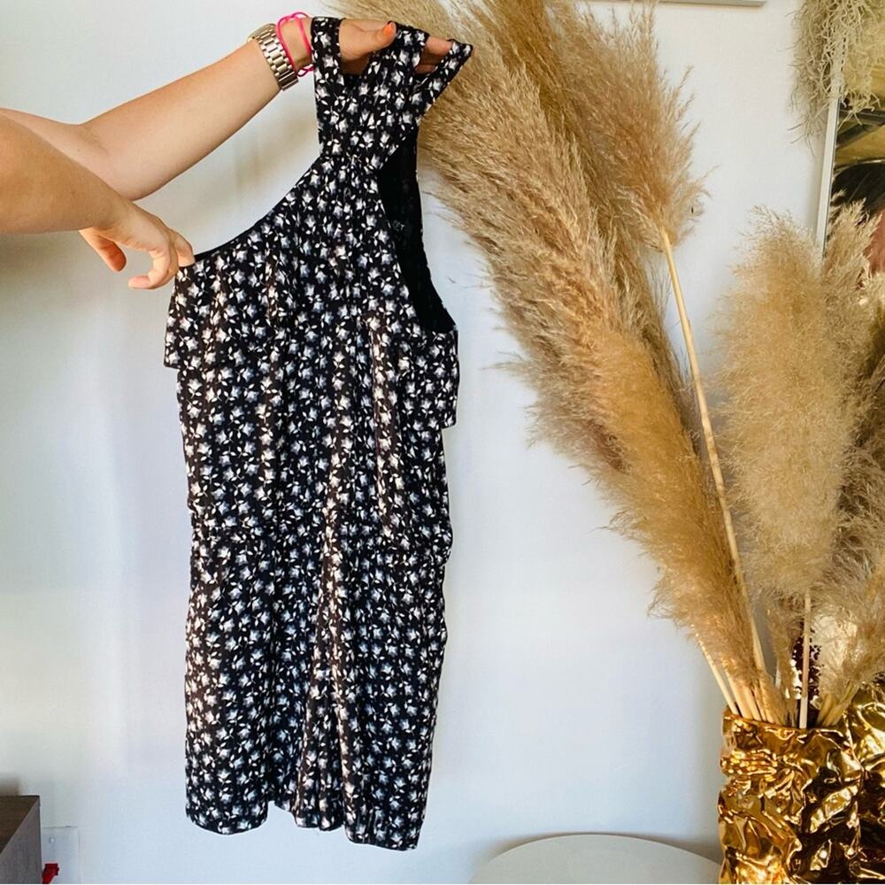 ANN TAYLOR LOFT Black White Floral Print Ruffle Shorts Tie Tank Top Romper  M - Picture 4 of 12